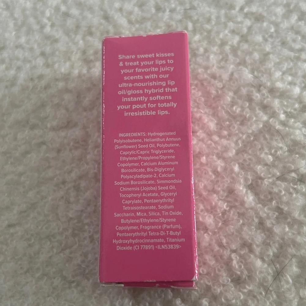 Too Faced Kissing Jelly Hydrating Lip Oil Gloss in Strawberry Frosting NEW